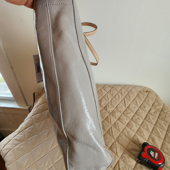 Handbag - Picture 6 of 8